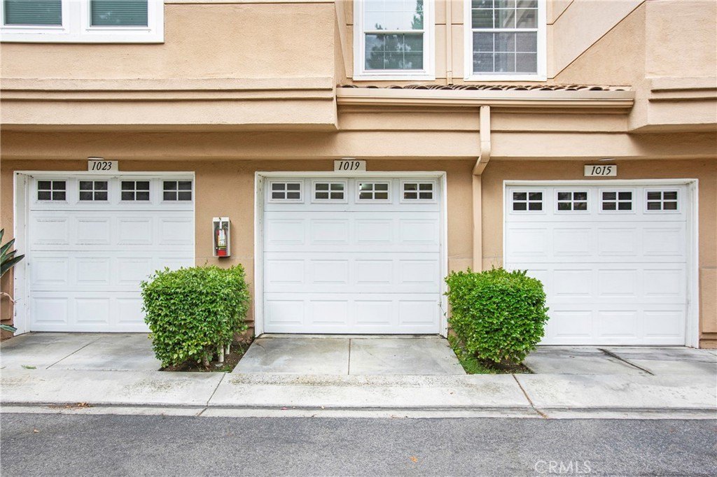 Anaheim, California, 92808, United States, 2 Bedrooms Bedrooms, ,2 BathroomsBathrooms,Residential,For Sale,1917583