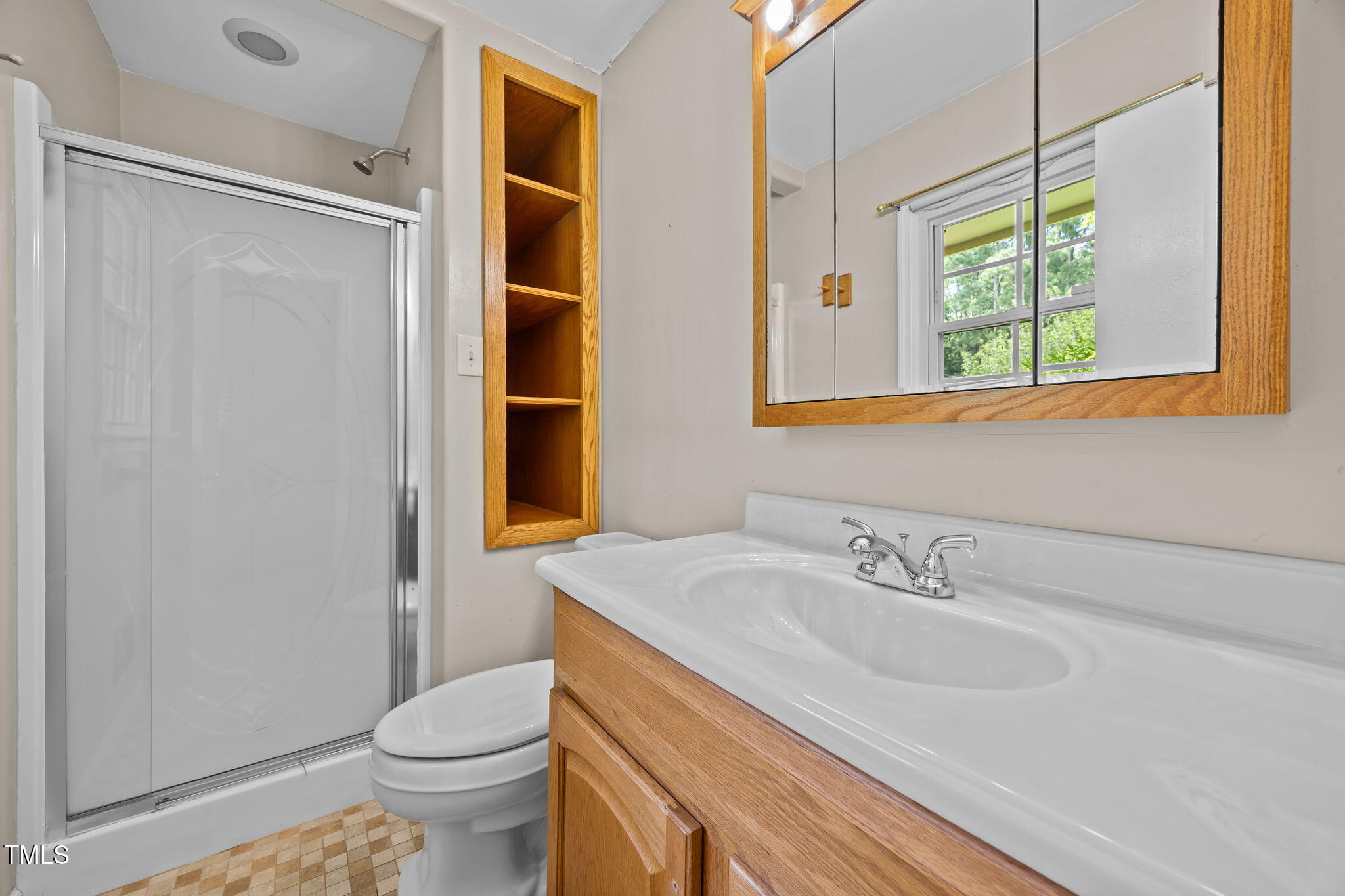 Raleigh, North Carolina, 27609, United States, 3 Bedrooms Bedrooms, ,2 BathroomsBathrooms,Residential,For Sale,1911441