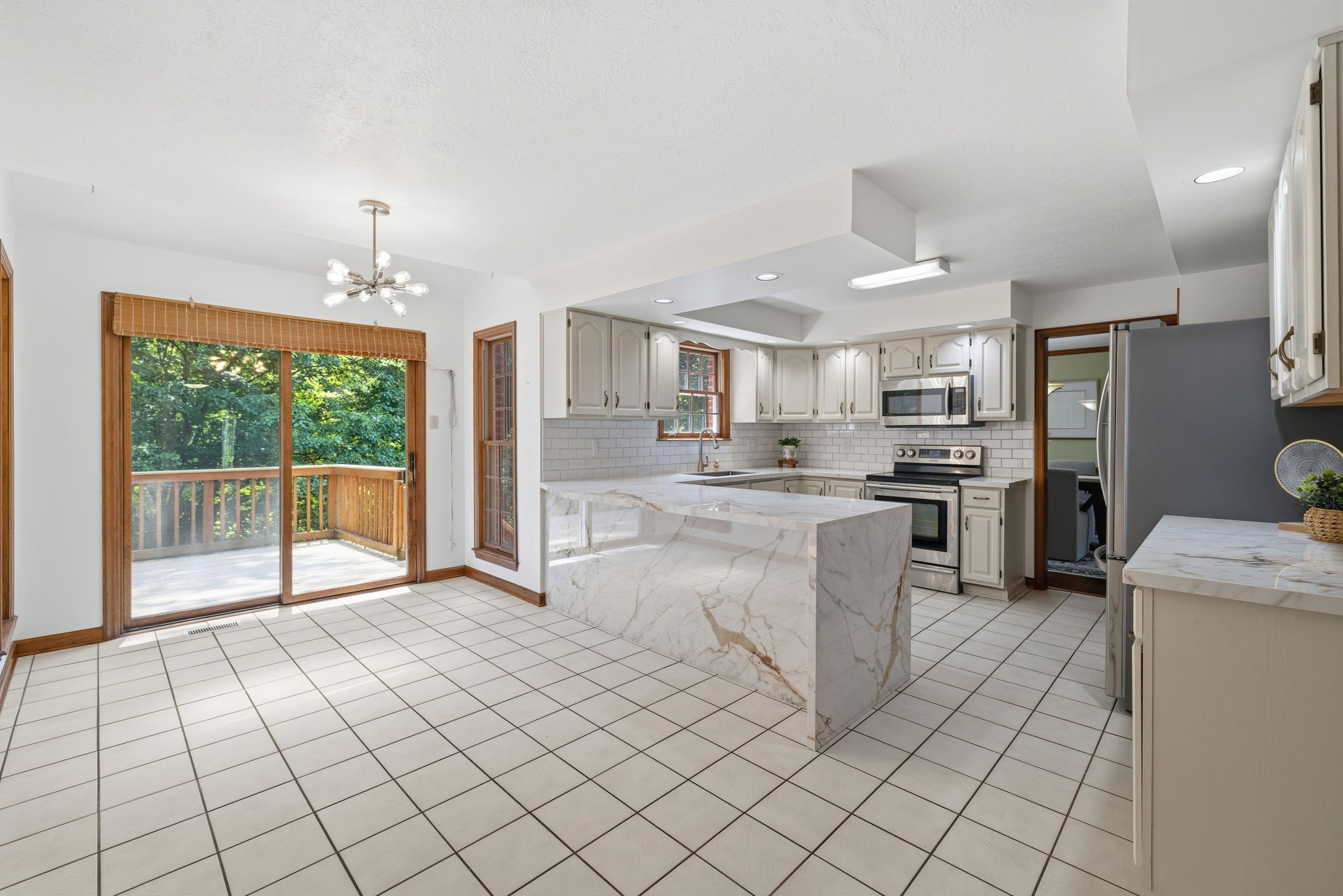  2457 Dogwood Drive, Franklin Park, PA 15090 - 物件實景