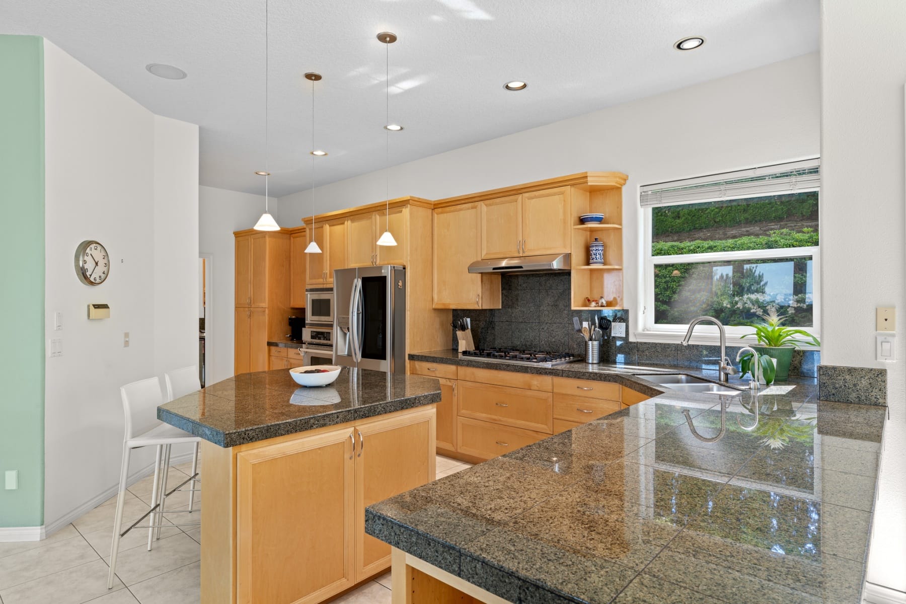  1616 NW FOLEY CT Portland, OR 97229 - 物件實景