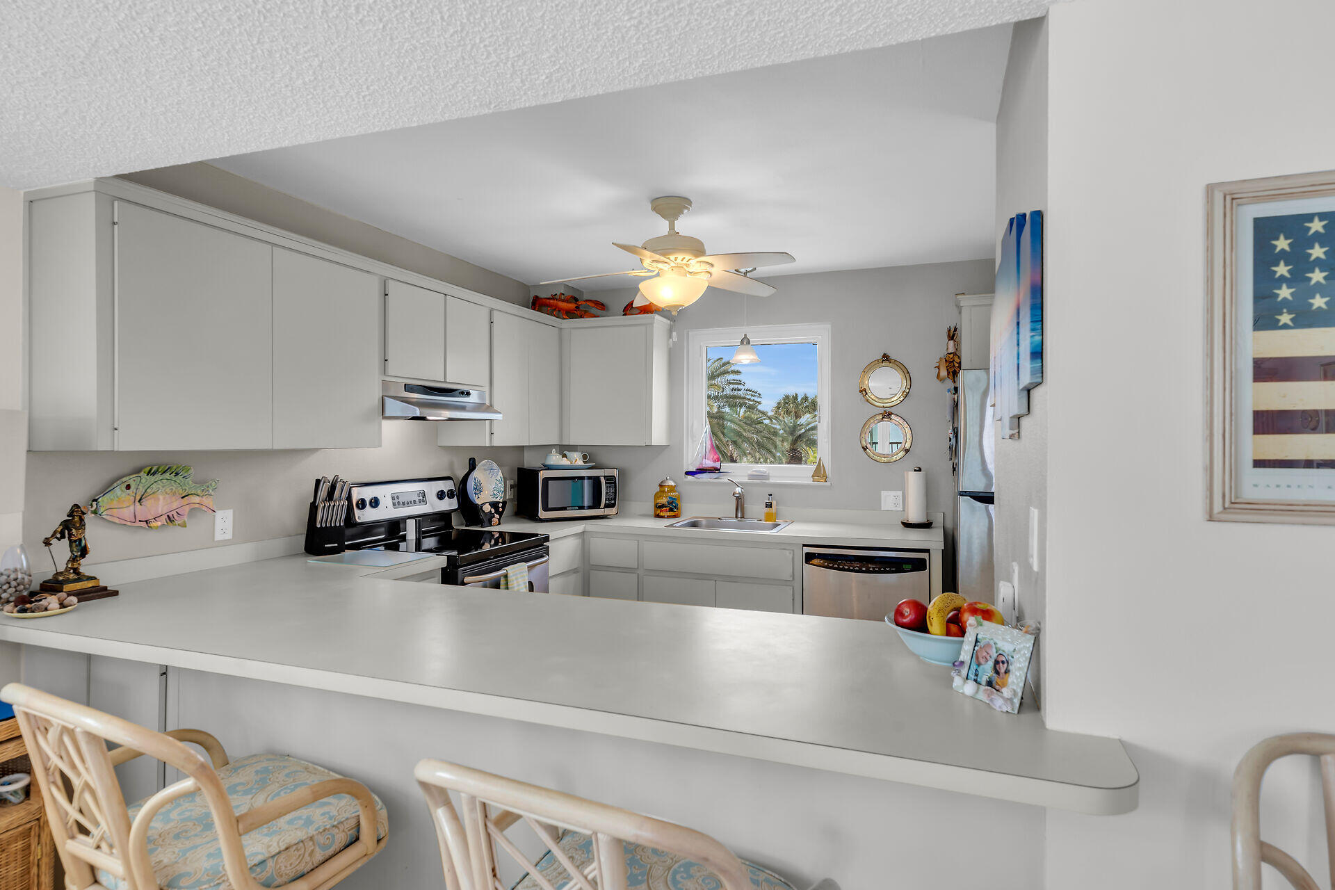 MARATHON, Florida, 33050, United States, 2 Bedrooms Bedrooms, ,2 BathroomsBathrooms,Residential,For Sale,1690703