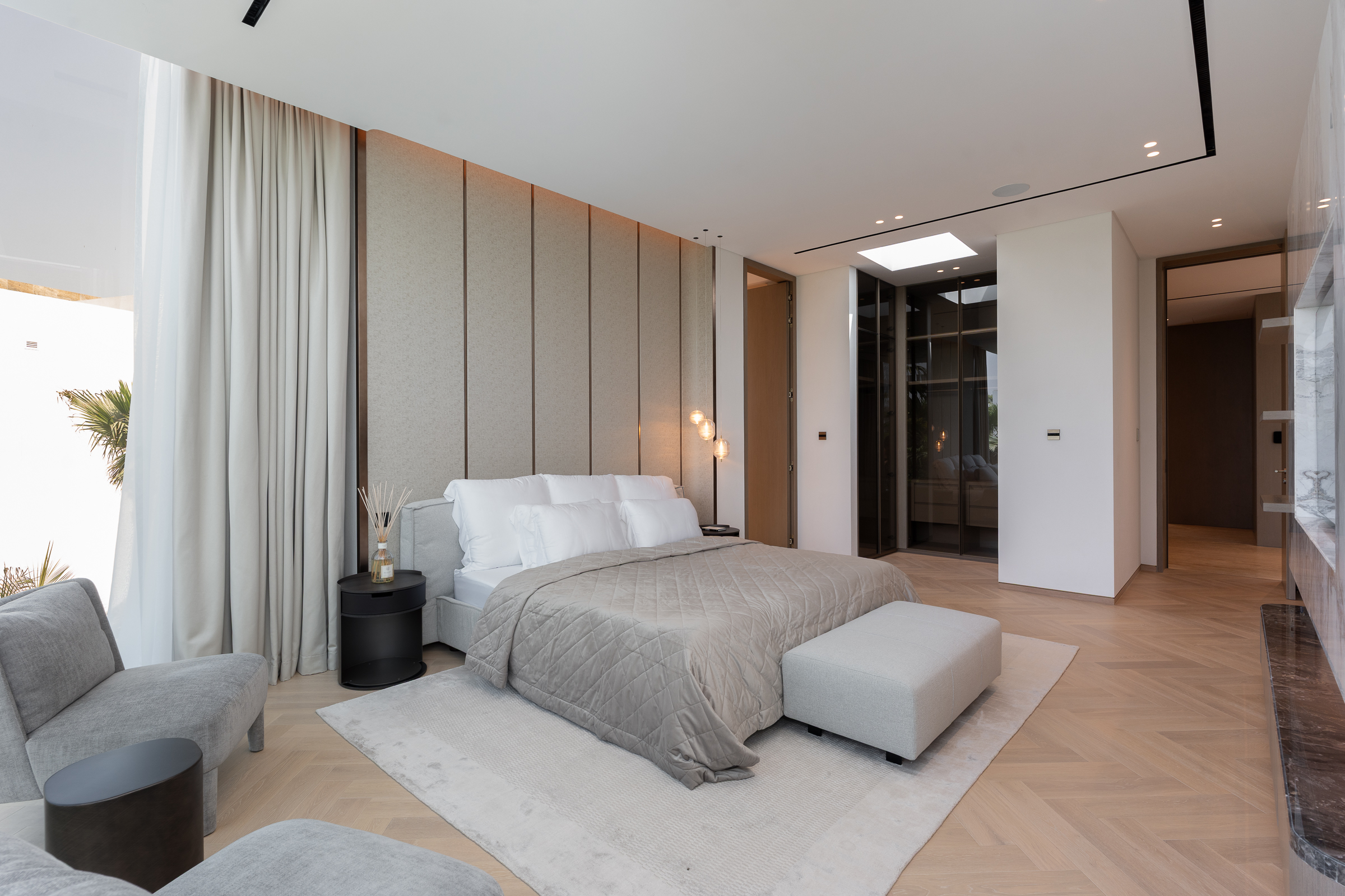  Outstanding Ready-to-Move Villa in Al Barari - 物件實景
