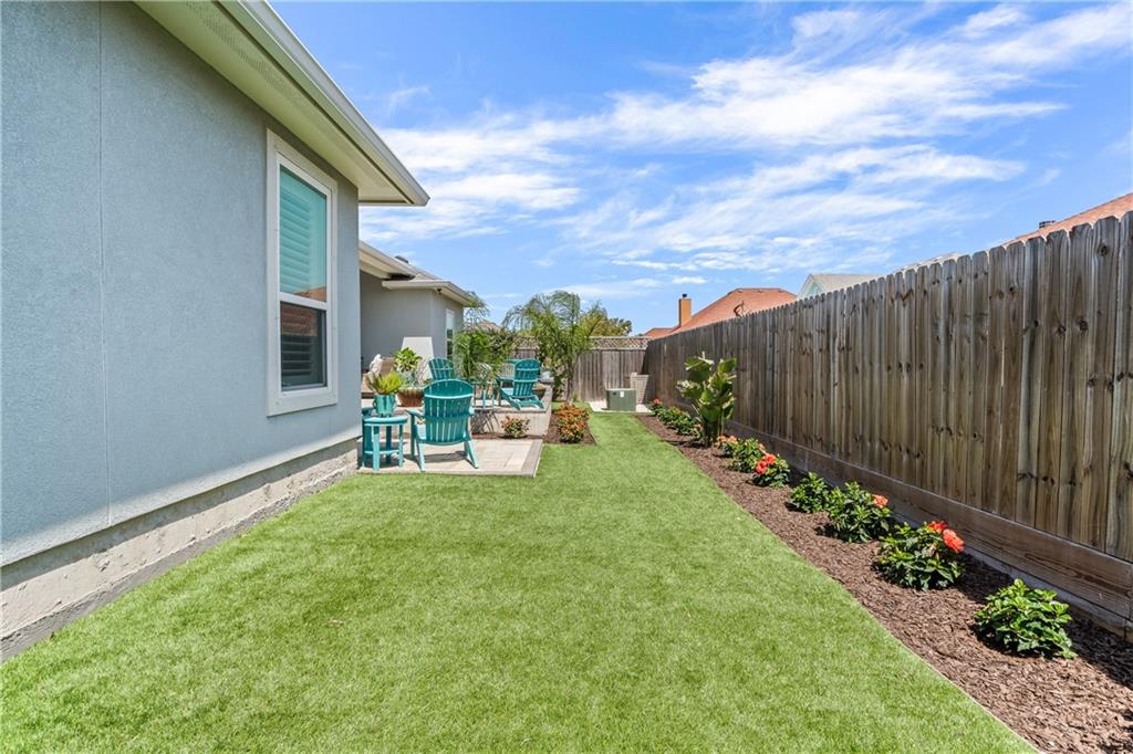 Corpus Christi, Texas, 78418, United States, 5 Bedrooms Bedrooms, ,3 BathroomsBathrooms,Residential,For Sale,1847256