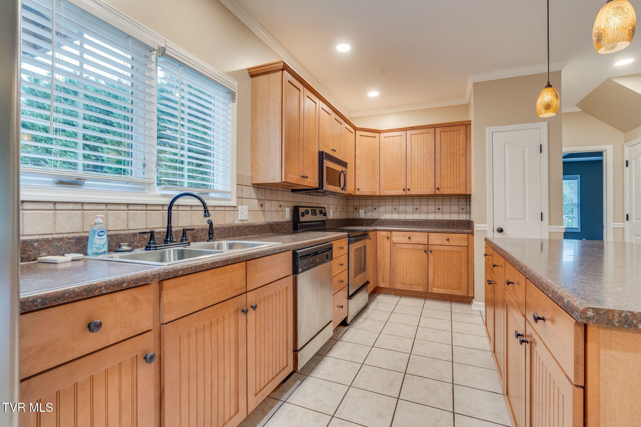 Gray, Tennessee, 37615, United States, 3 Bedrooms Bedrooms, ,4 BathroomsBathrooms,Residential,For Sale,1978151