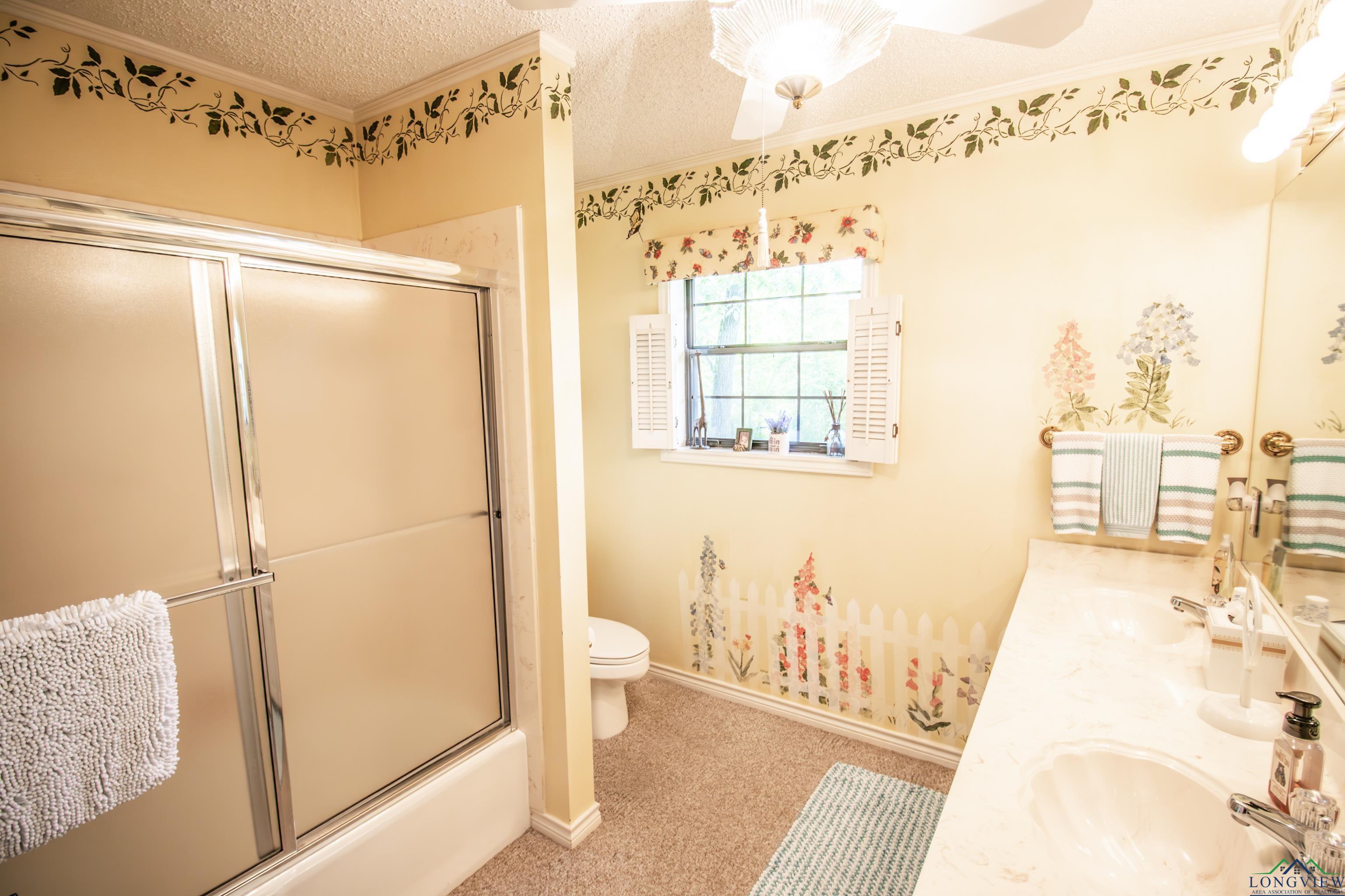 Karnack, Texas, 75661, United States, 4 Bedrooms Bedrooms, ,2 BathroomsBathrooms,Residential,For Sale,1979700