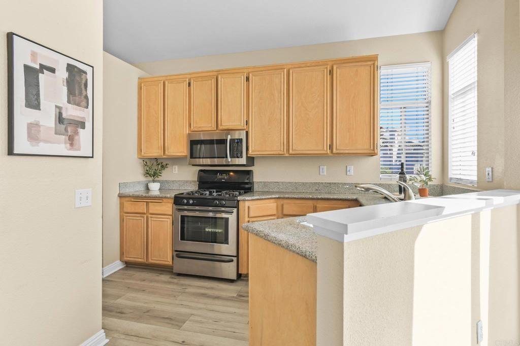 Chula Vista, California, 91910, United States, 2 Bedrooms Bedrooms, ,2 BathroomsBathrooms,Residential,For Sale,1996951