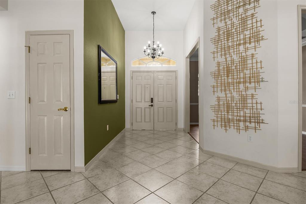Lakeland, Florida, 33813, United States, 4 Bedrooms Bedrooms, ,4 BathroomsBathrooms,Residential,For Sale,1948005