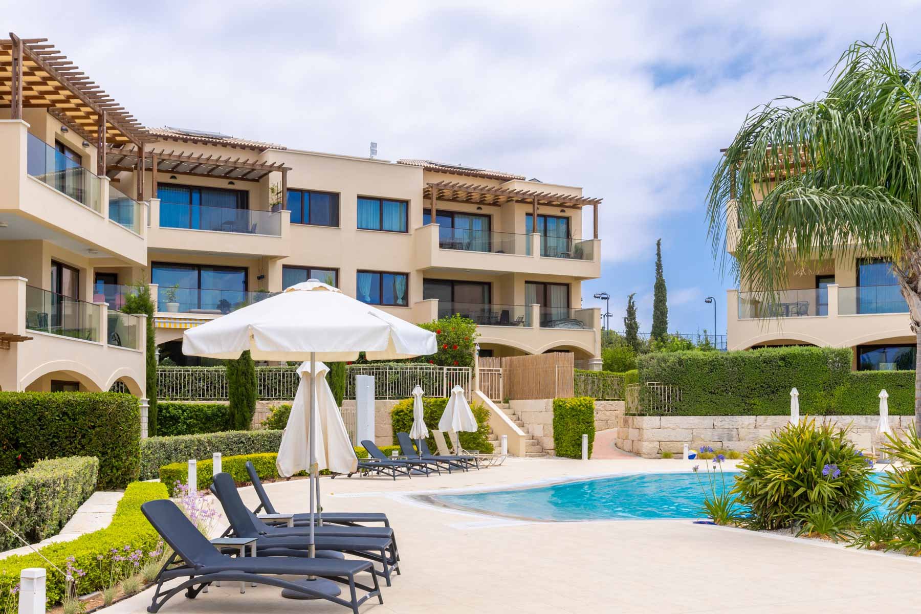  3 Bedroom Apartment with Private Garden in Aphrodite Hills Golf Resort - 物件實景