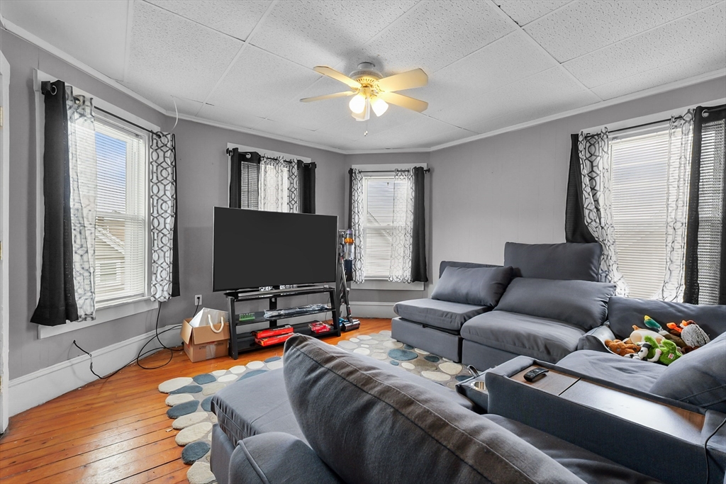 Fall River, Massachusetts, 02721, United States, 9 Bedrooms Bedrooms, ,3 BathroomsBathrooms,Residential,For Sale,1887933