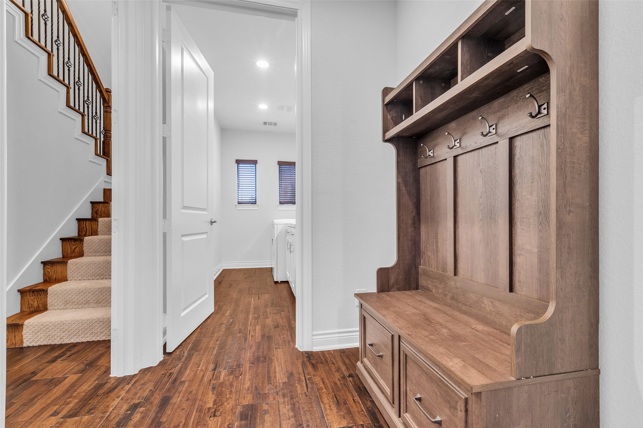 Montgomery, Texas, 77356, United States, 4 Bedrooms Bedrooms, ,4 BathroomsBathrooms,Residential,For Sale,1989198