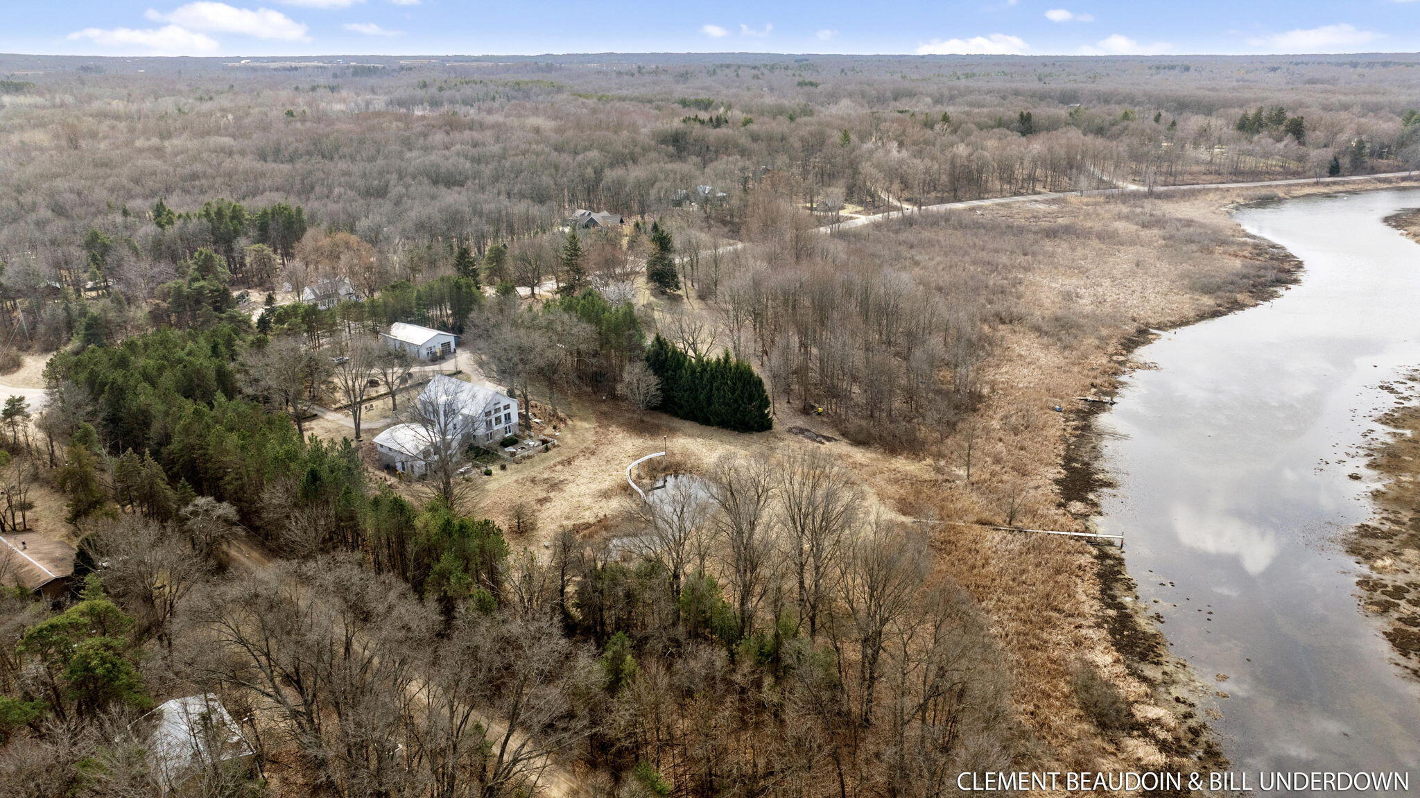 Fennville, Michigan, 49408, United States, 5 Bedrooms Bedrooms, ,7 BathroomsBathrooms,Residential,For Sale,1973707