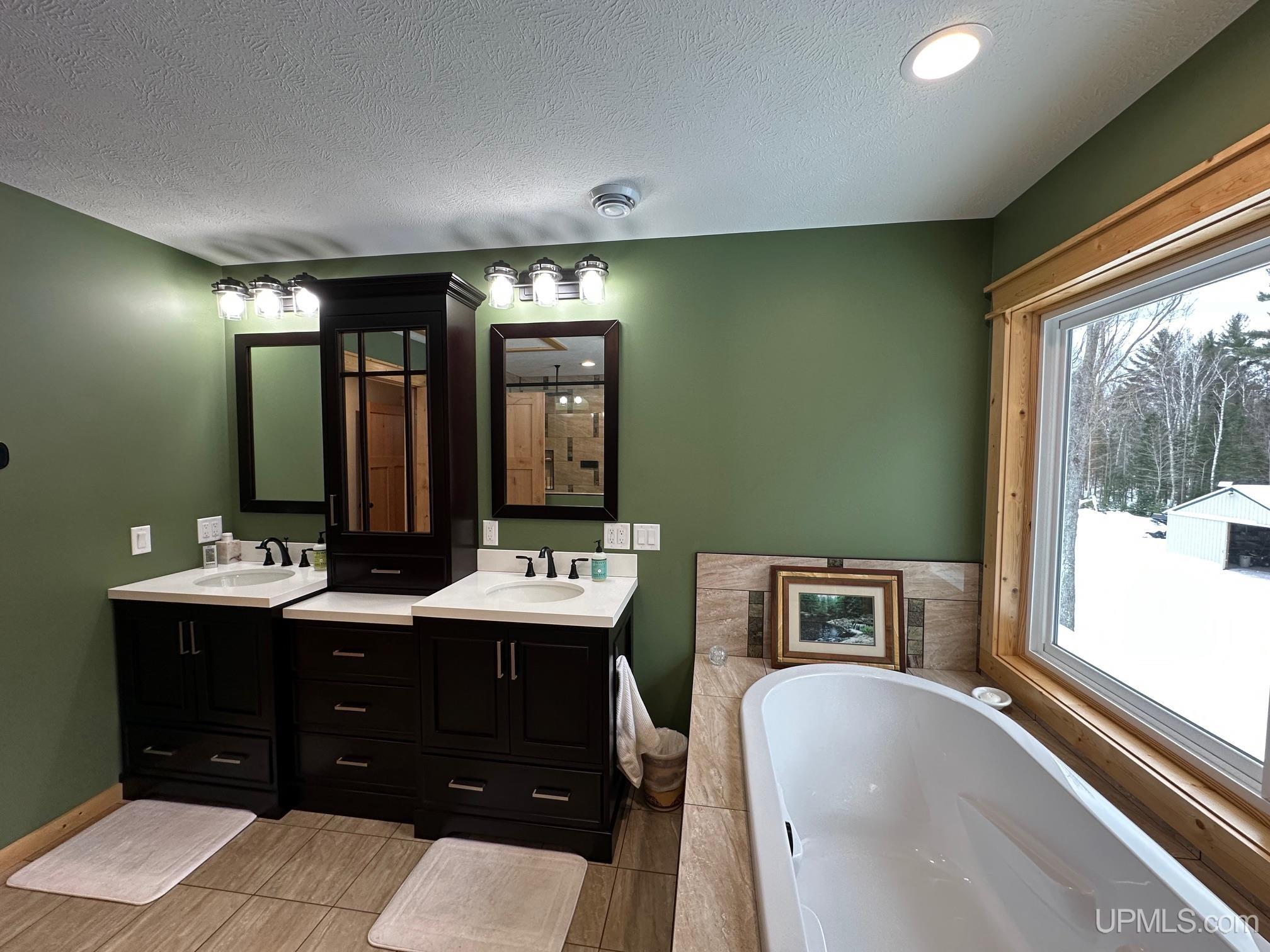Ishpeming, Michigan, 49849-9792, United States, 5 Bedrooms Bedrooms, ,3 BathroomsBathrooms,Residential,For Sale,1795104