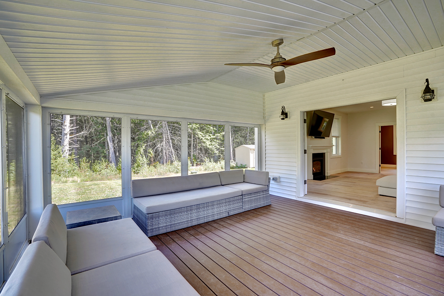  14 Osgood Road Kensington NH - 物件實景
