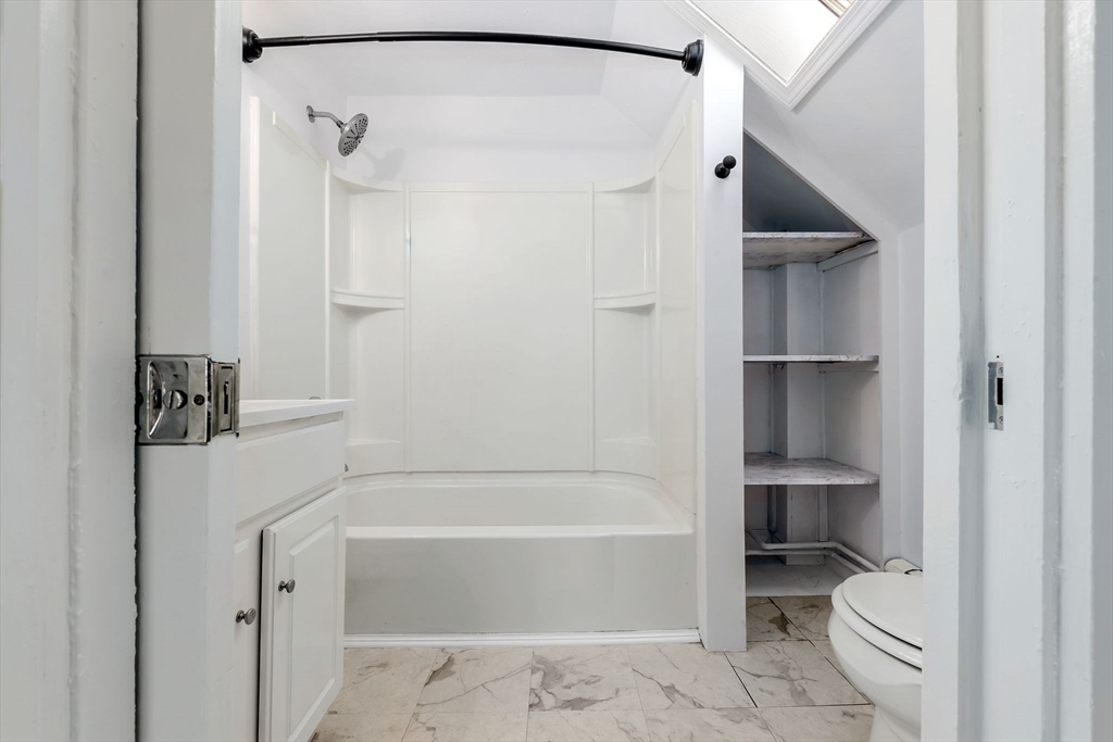 Danvers, Massachusetts, 01923, United States, 3 Bedrooms Bedrooms, ,2 BathroomsBathrooms,Residential,For Sale,1961662