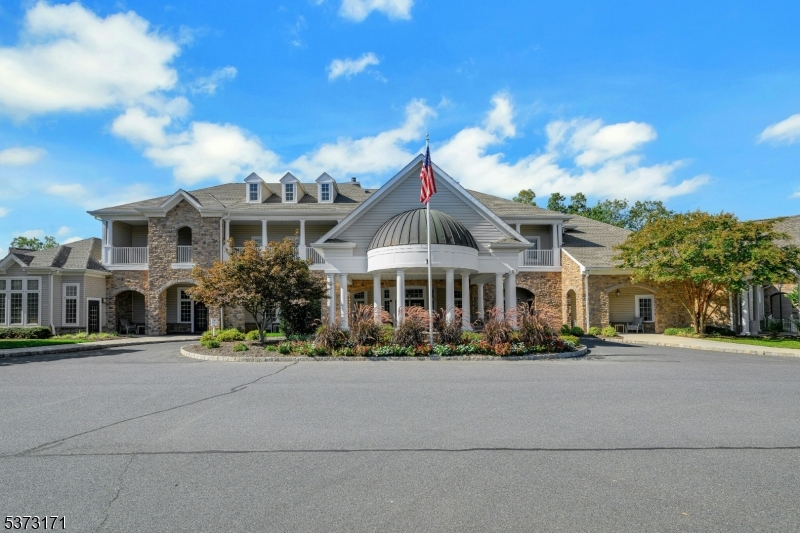 Franklin Twp., New Jersey, 08873, United States, 2 Bedrooms Bedrooms, ,2 BathroomsBathrooms,Residential,For Sale,1947950