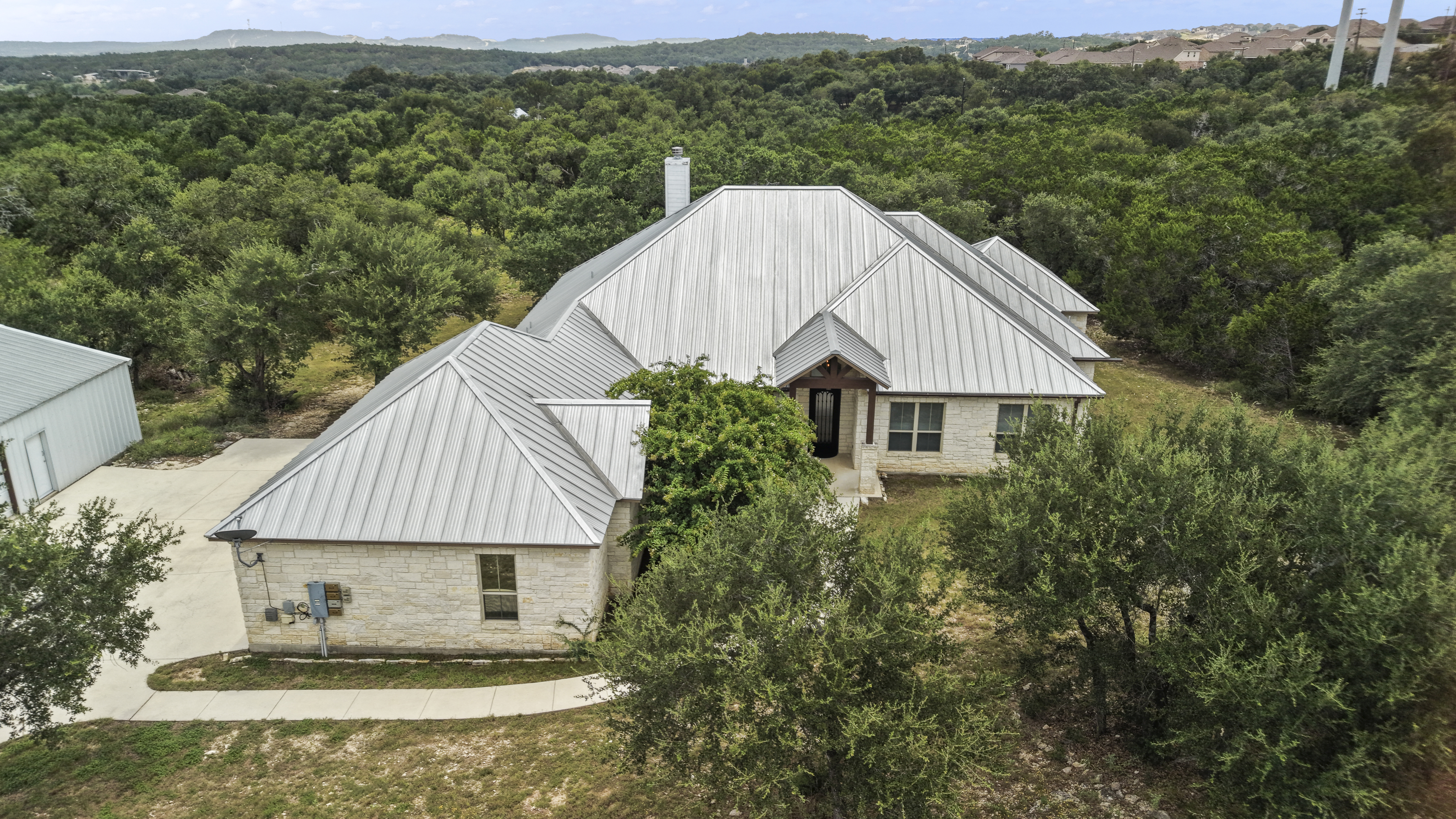  One Story Bulverde Home with Workshop on 6.5 Acres - 物件實景