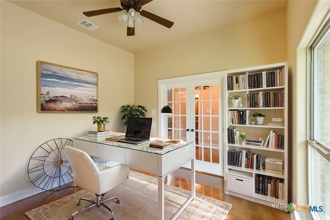 Gatesville, Texas, 76528, United States, 3 Bedrooms Bedrooms, ,3 BathroomsBathrooms,Residential,For Sale,1989706