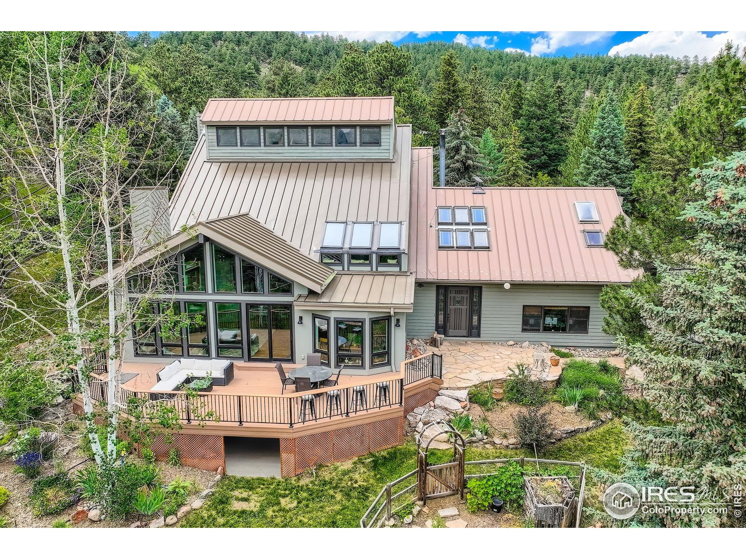 Boulder, Colorado, 80302, United States, 5 Bedrooms Bedrooms, ,2 BathroomsBathrooms,Residential,For Sale,1900877