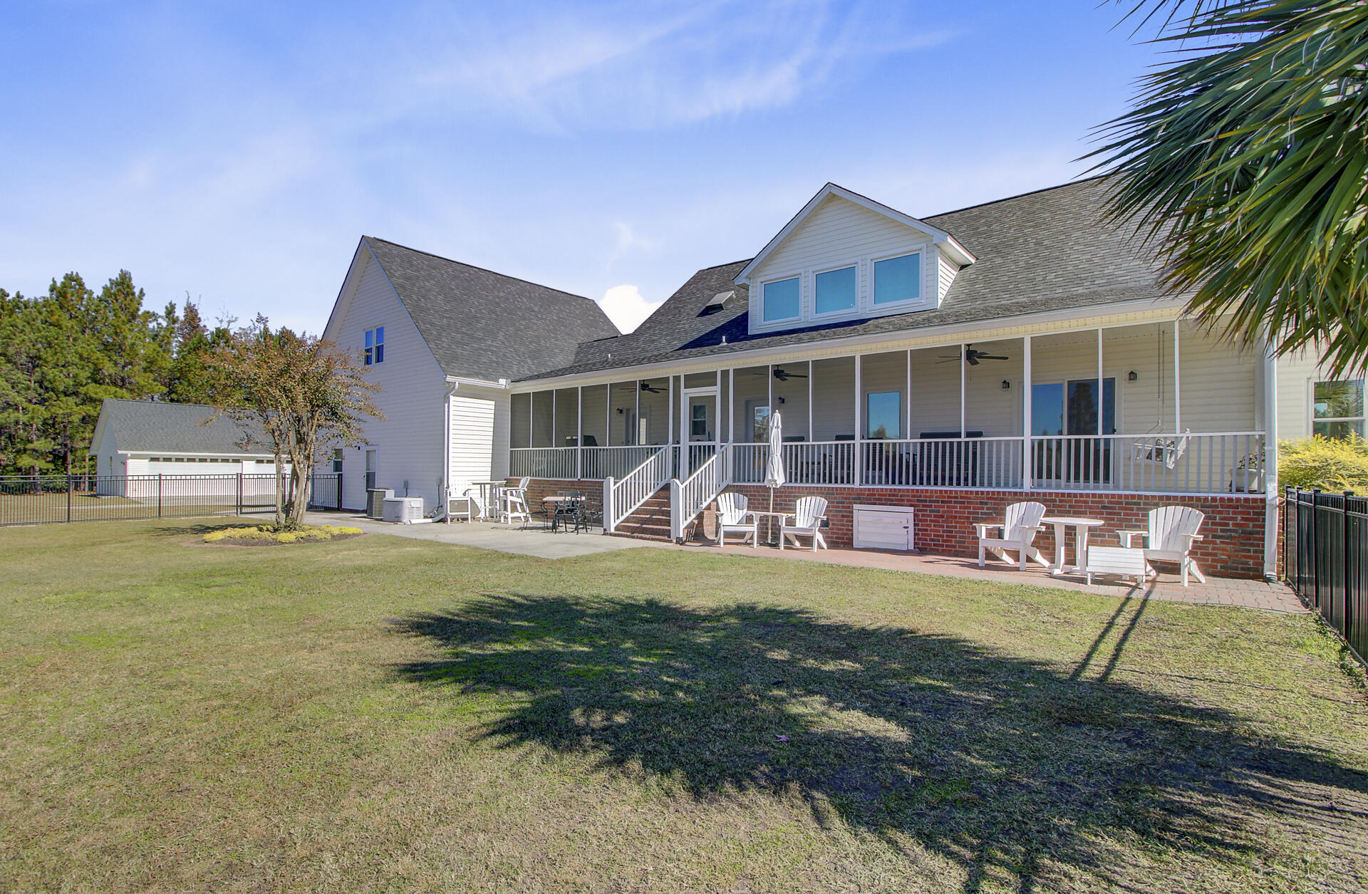 Cross, South Carolina, 29436, United States, 4 Bedrooms Bedrooms, ,3 BathroomsBathrooms,Residential,For Sale,1992832