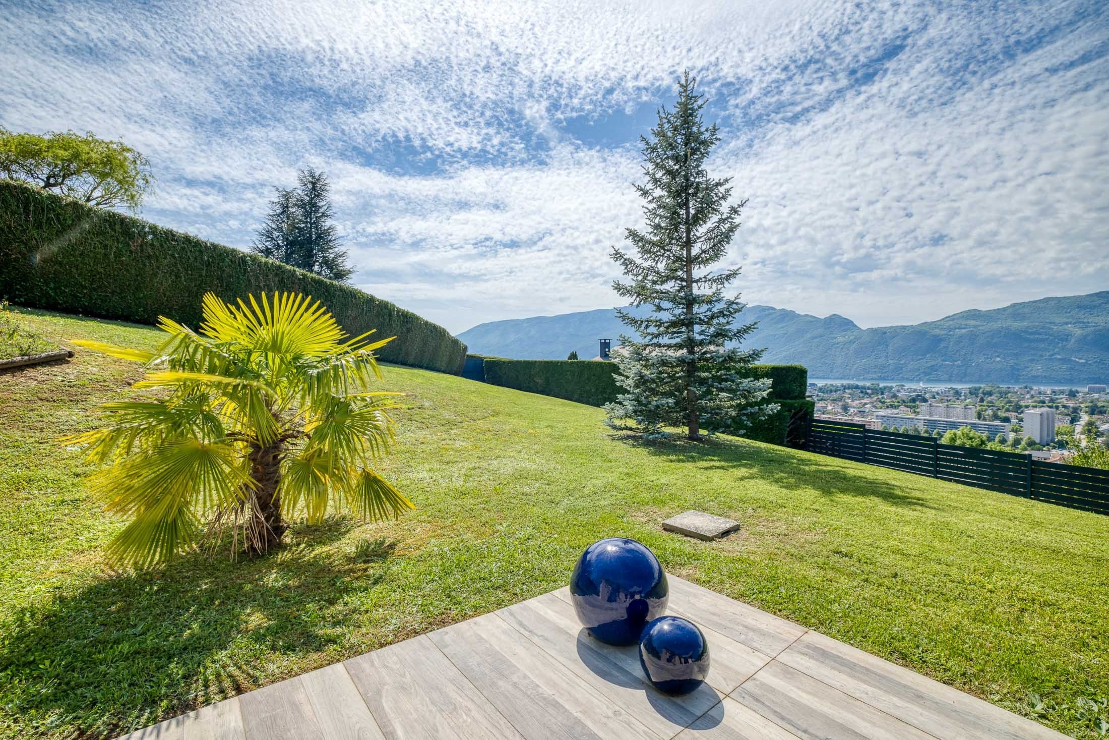  Contemporary Villa with Lake and Mountain Panorama - 物件實景