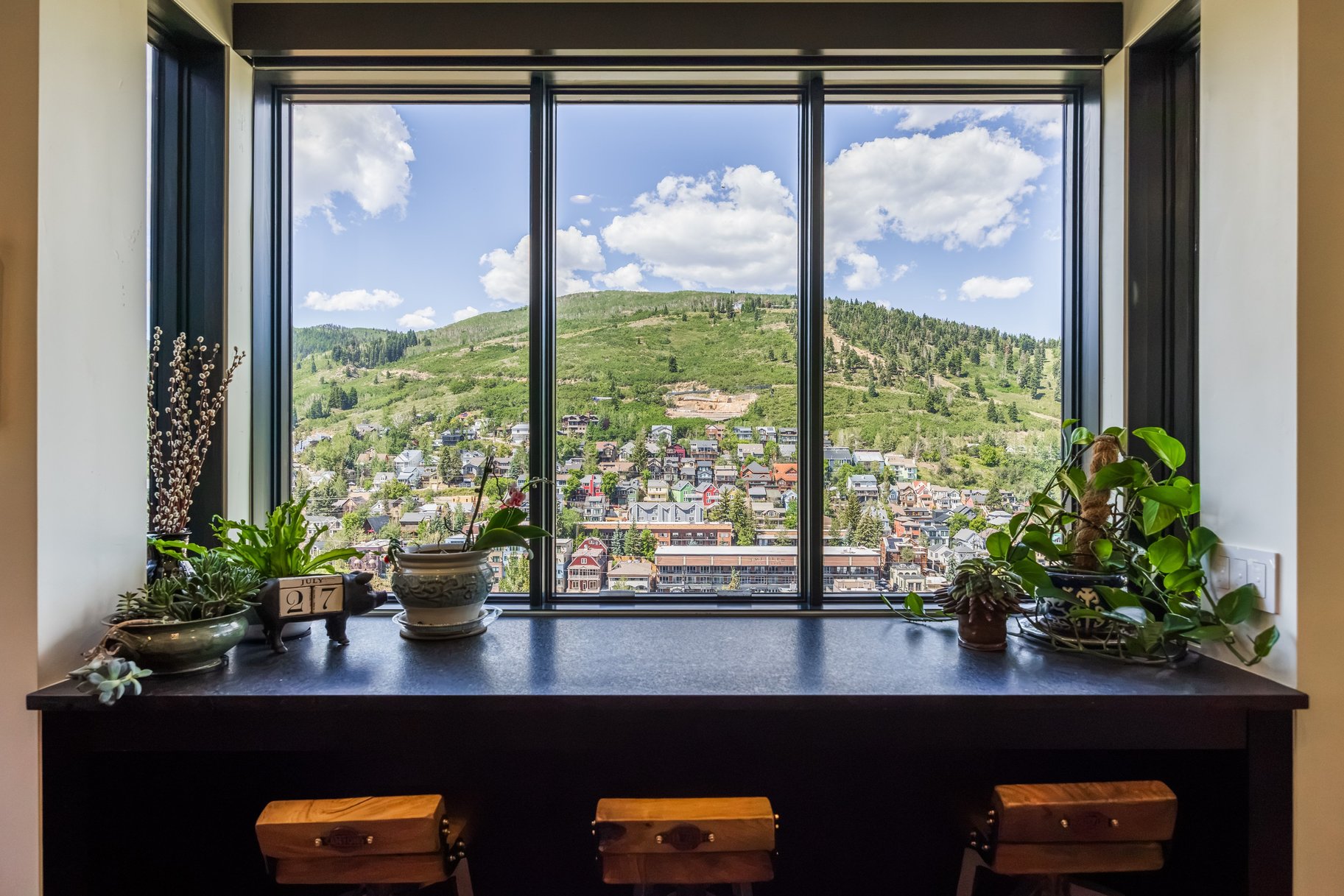  Mountain Modern Masterpiece with Sweeping Old Town and Ski Area Views - 物件實景
