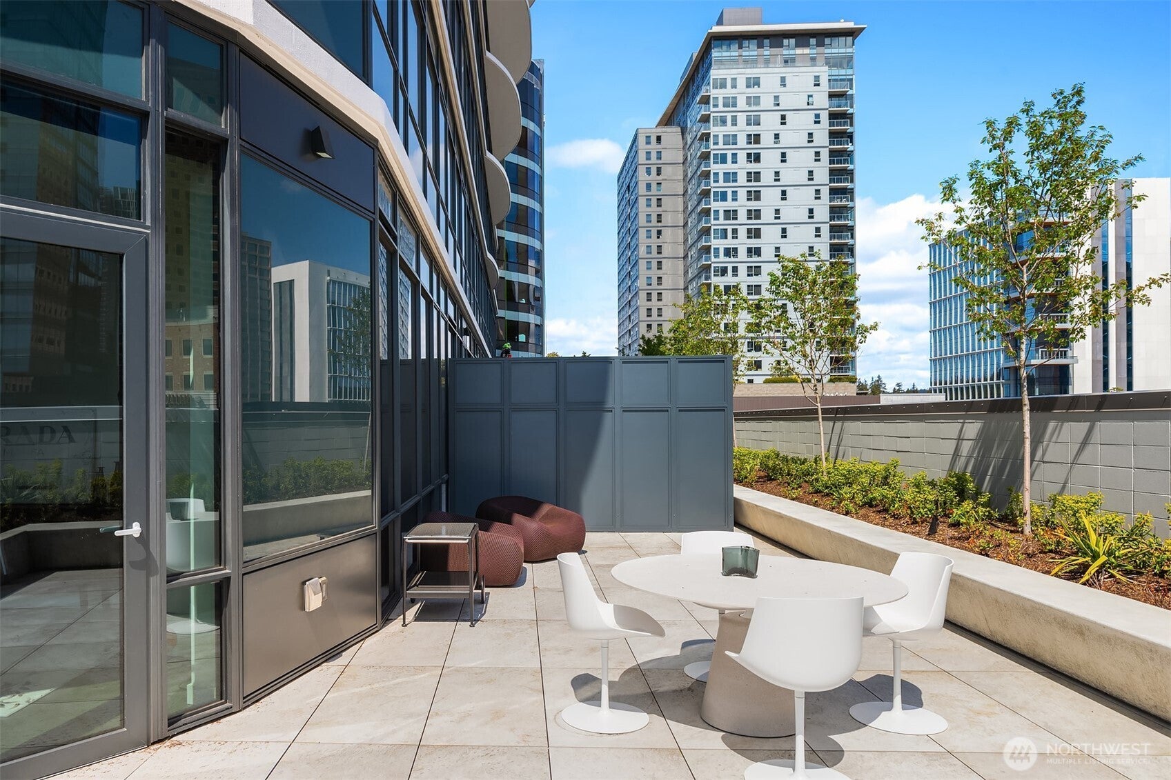 Bellevue, Washington, 98004, United States, 1 Bedroom Bedrooms, ,1 BathroomBathrooms,Residential,For Sale,1850146