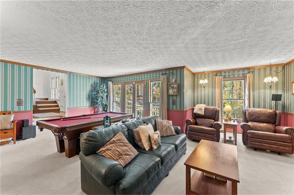 Roswell, Georgia, 30075, United States, 5 Bedrooms Bedrooms, ,4 BathroomsBathrooms,Residential,For Sale,1990755