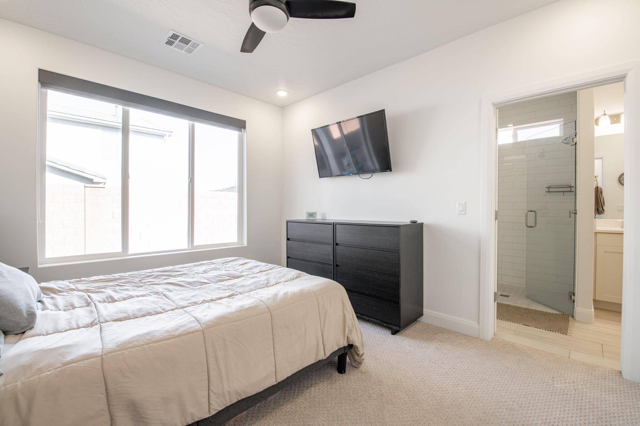 Washington, Utah, 84780, United States, 3 Bedrooms Bedrooms, ,2 BathroomsBathrooms,Residential,For Sale,1892539