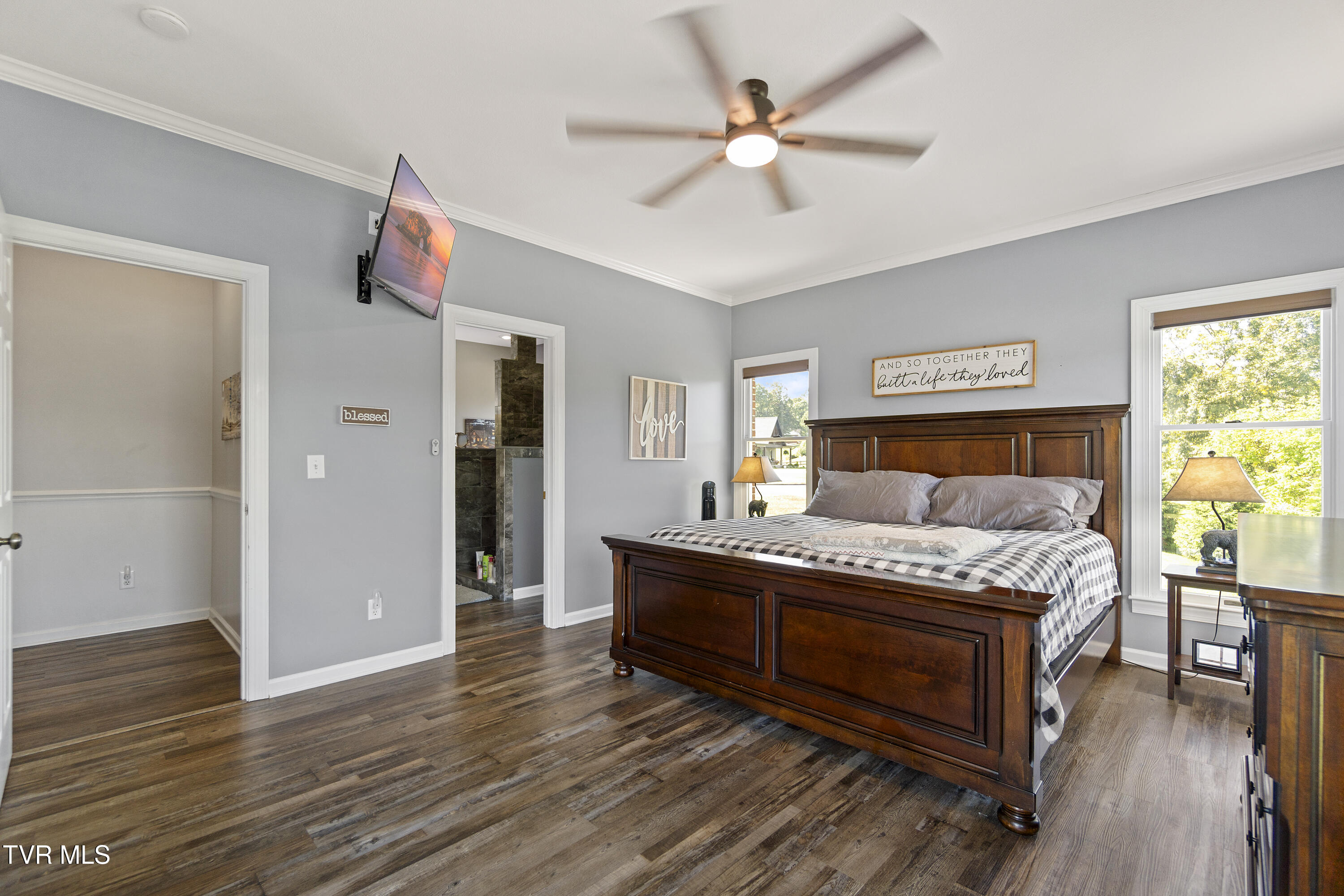 Greeneville, Tennessee, 37743, United States, 4 Bedrooms Bedrooms, ,3 BathroomsBathrooms,Residential,For Sale,1997780