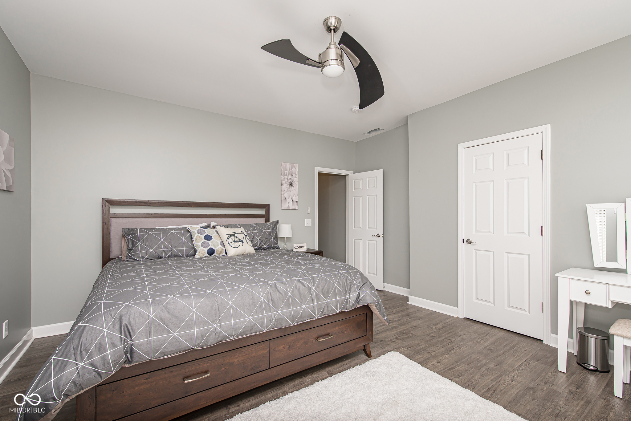 Indianapolis, Indiana, 46202, United States, ,Residential,For Sale,1878376