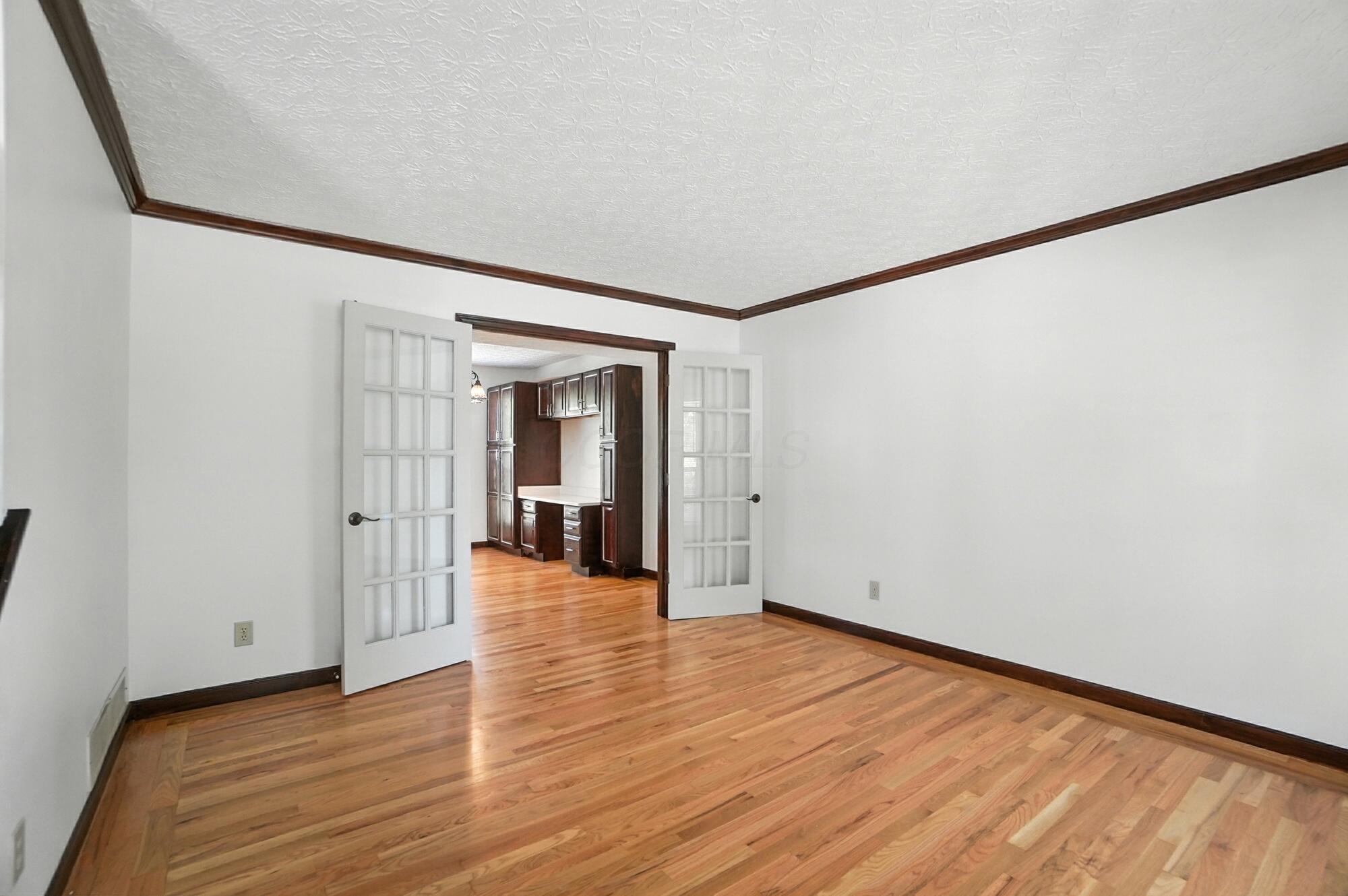 Dublin, Ohio, 43016, United States, 4 Bedrooms Bedrooms, ,3 BathroomsBathrooms,Residential,For Sale,1940366