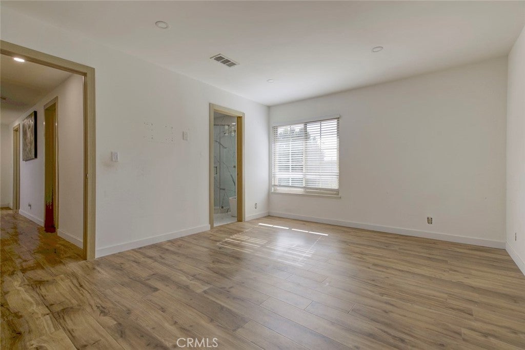 North Hills, California, 91343, United States, 4 Bedrooms Bedrooms, ,4 BathroomsBathrooms,Residential,For Sale,1997104