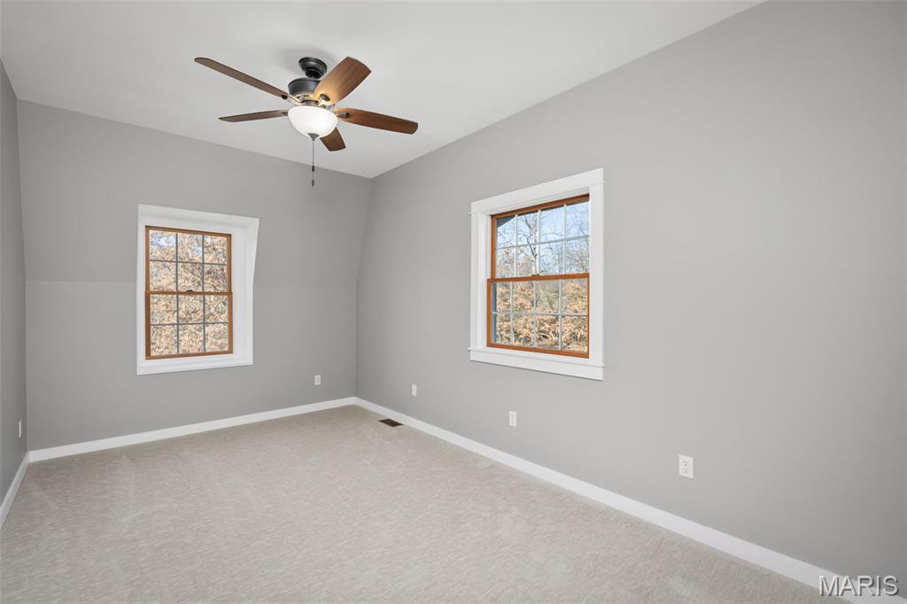 Elsberry, Missouri, 63343, United States, 3 Bedrooms Bedrooms, ,2 BathroomsBathrooms,Residential,For Sale,1828292