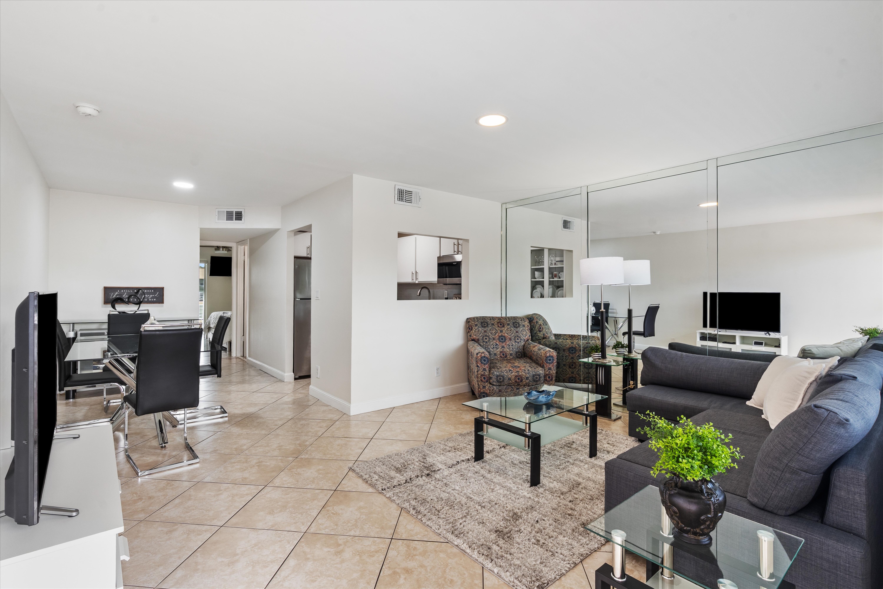  9101 Sunrise Lakes Blvd, Sunrise, FL, 33322 - 物件實景