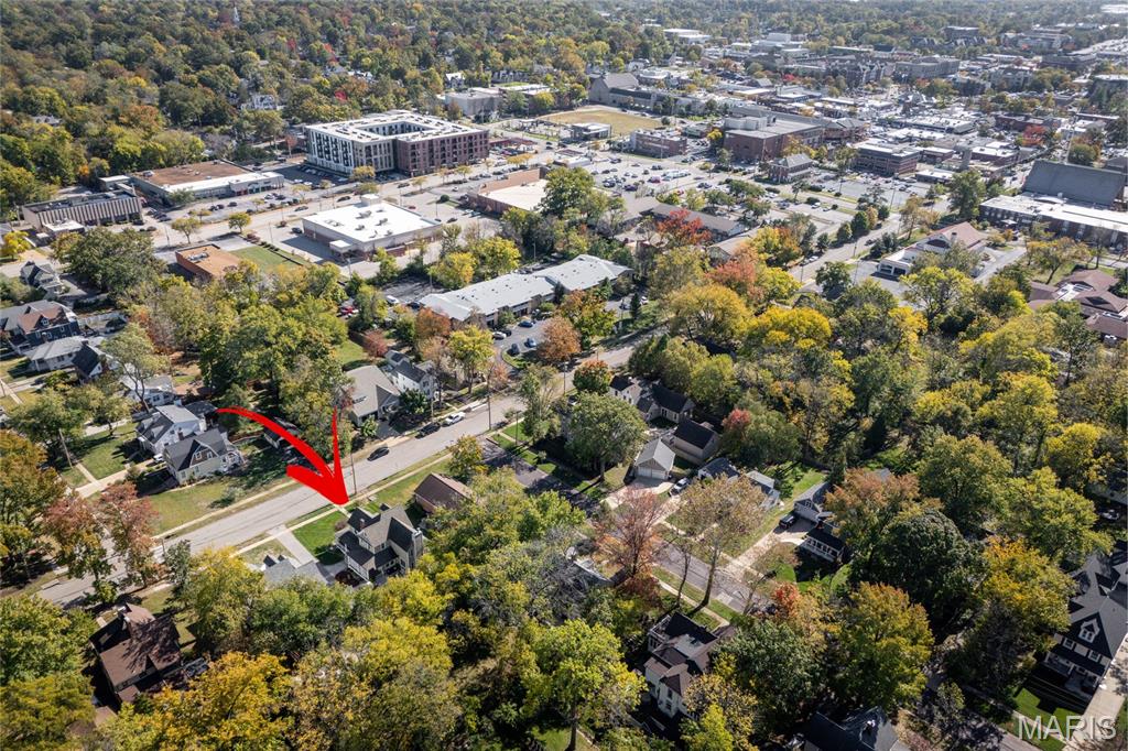 Kirkwood, Missouri, 63122, United States, 4 Bedrooms Bedrooms, ,4 BathroomsBathrooms,Residential,For Sale,1986224