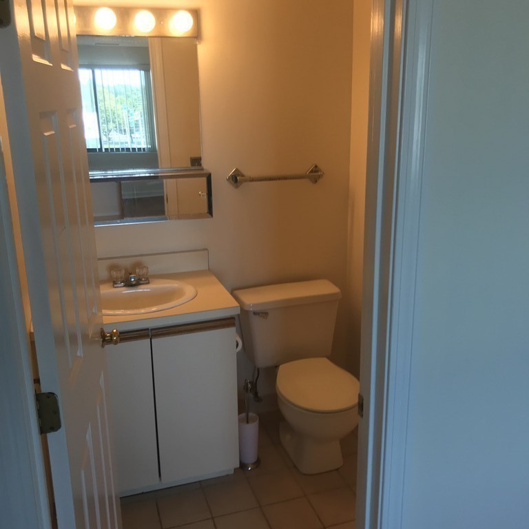 Medford, Massachusetts, 02155, United States, 2 Bedrooms Bedrooms, ,2 BathroomsBathrooms,Residential,For Sale,1873533