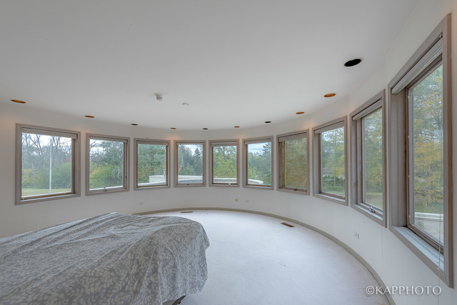 Joliet, Illinois, 60404, United States, 5 Bedrooms Bedrooms, ,6 BathroomsBathrooms,Residential,For Sale,1887940