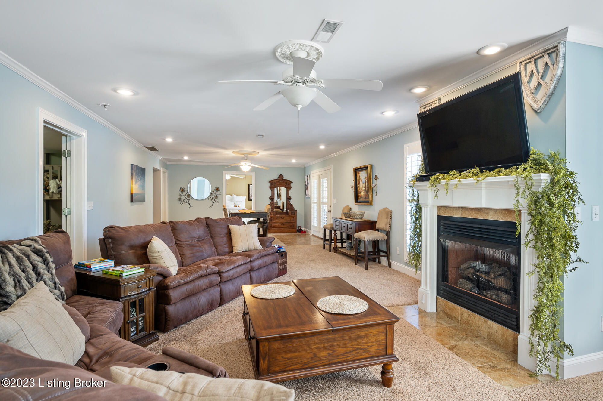 La Grange, Kentucky, 40031, United States, 5 Bedrooms Bedrooms, ,3 BathroomsBathrooms,Residential,For Sale,1793584