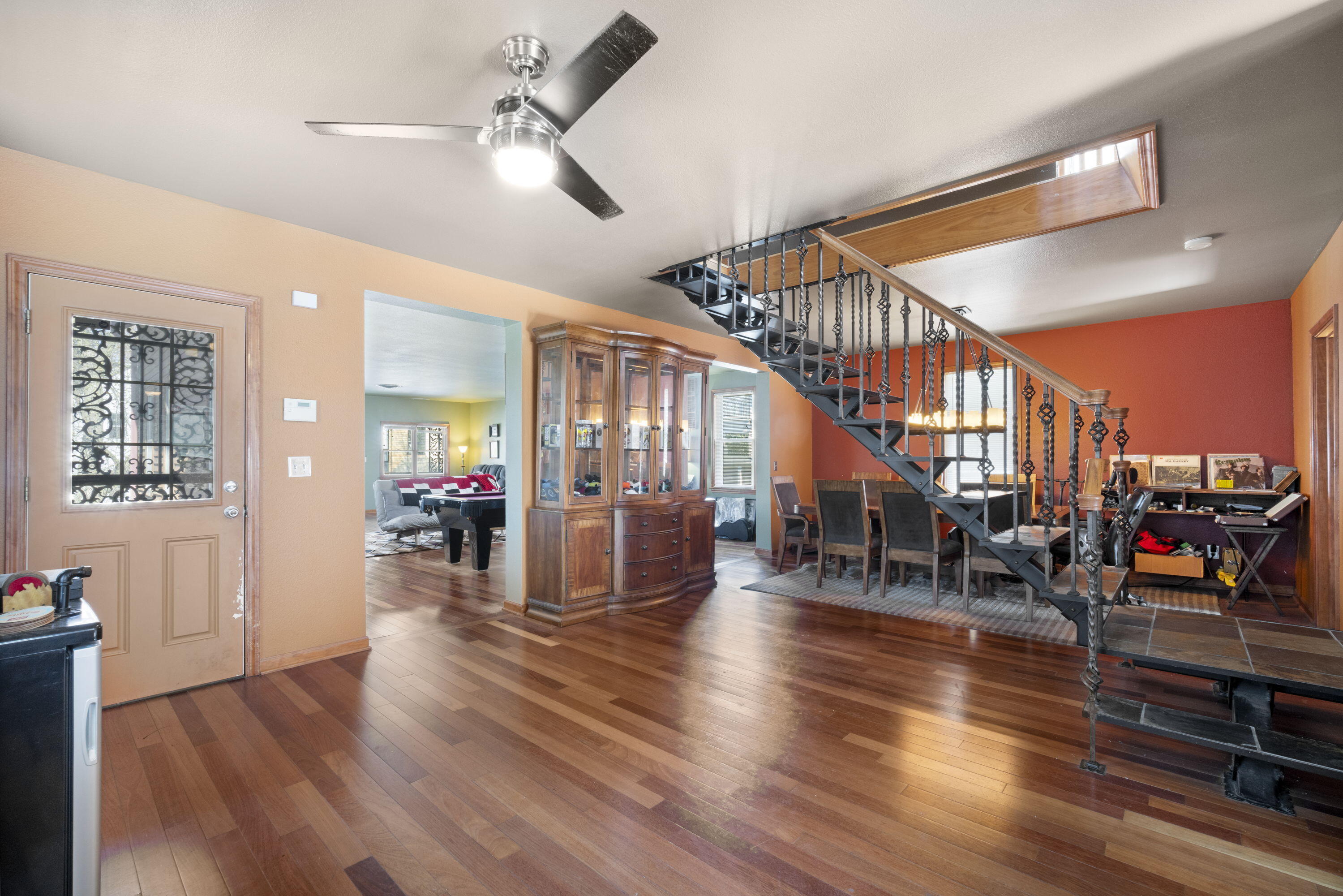 Milwaukee, Wisconsin, 53202, United States, 3 Bedrooms Bedrooms, ,3 BathroomsBathrooms,Residential,For Sale,1982792