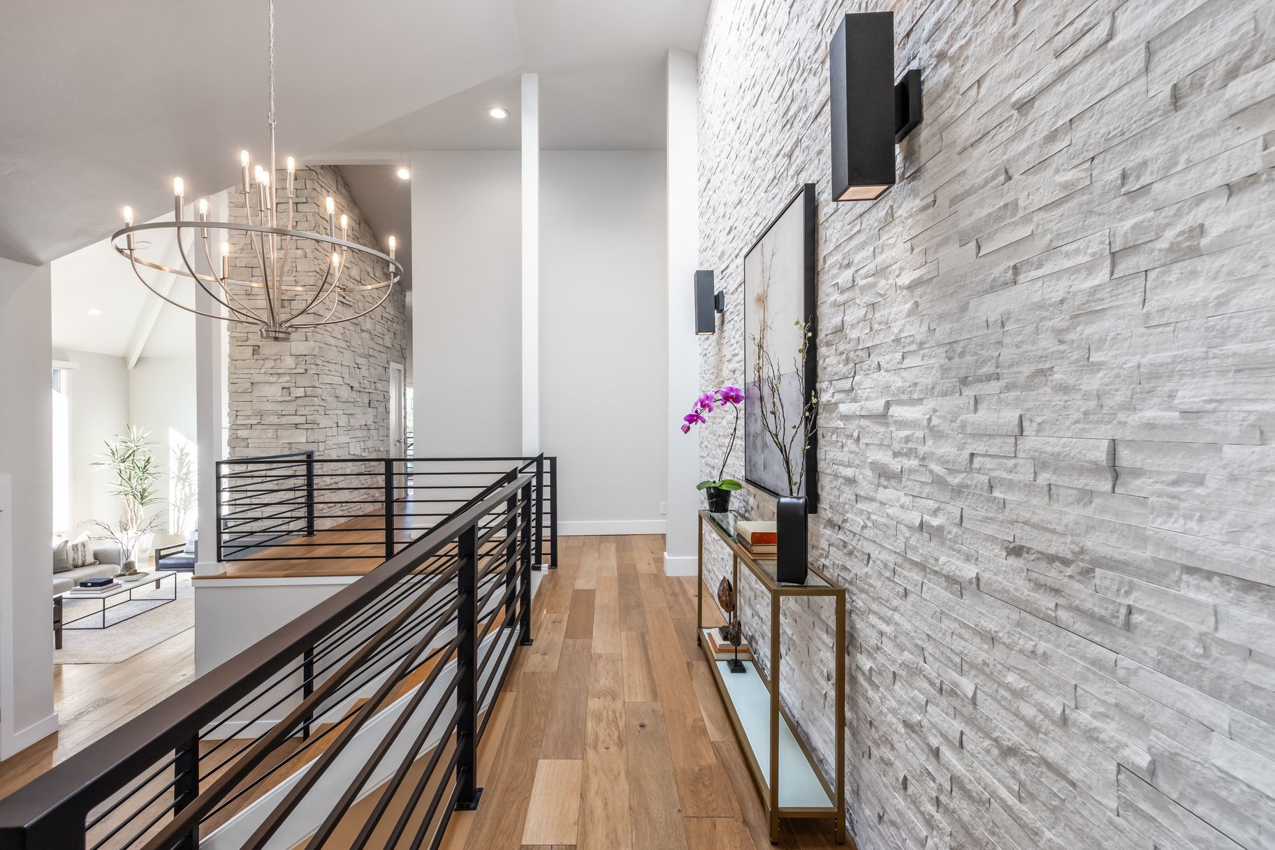  Stunning East Capitol Renovation - 物件實景