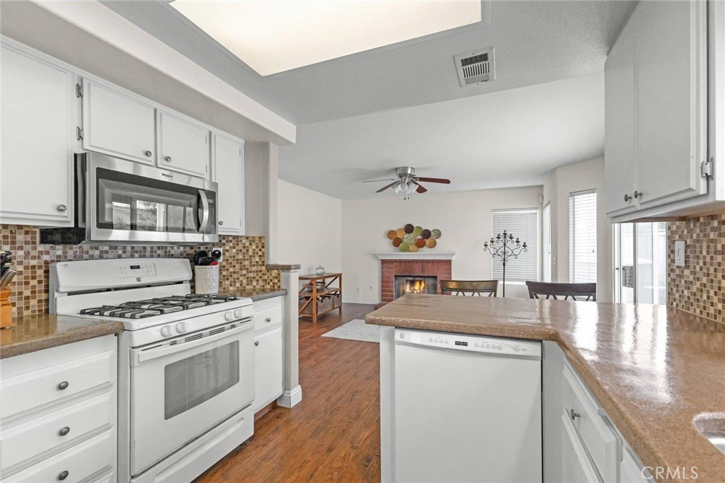 Corona, California, 92883, United States, 3 Bedrooms Bedrooms, ,3 BathroomsBathrooms,Residential,For Sale,1980804