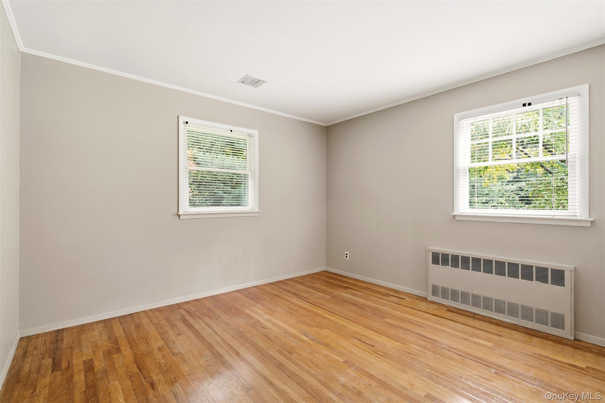  174 Flower Hill Road, Halesite, NY, 11743 - 物件實景