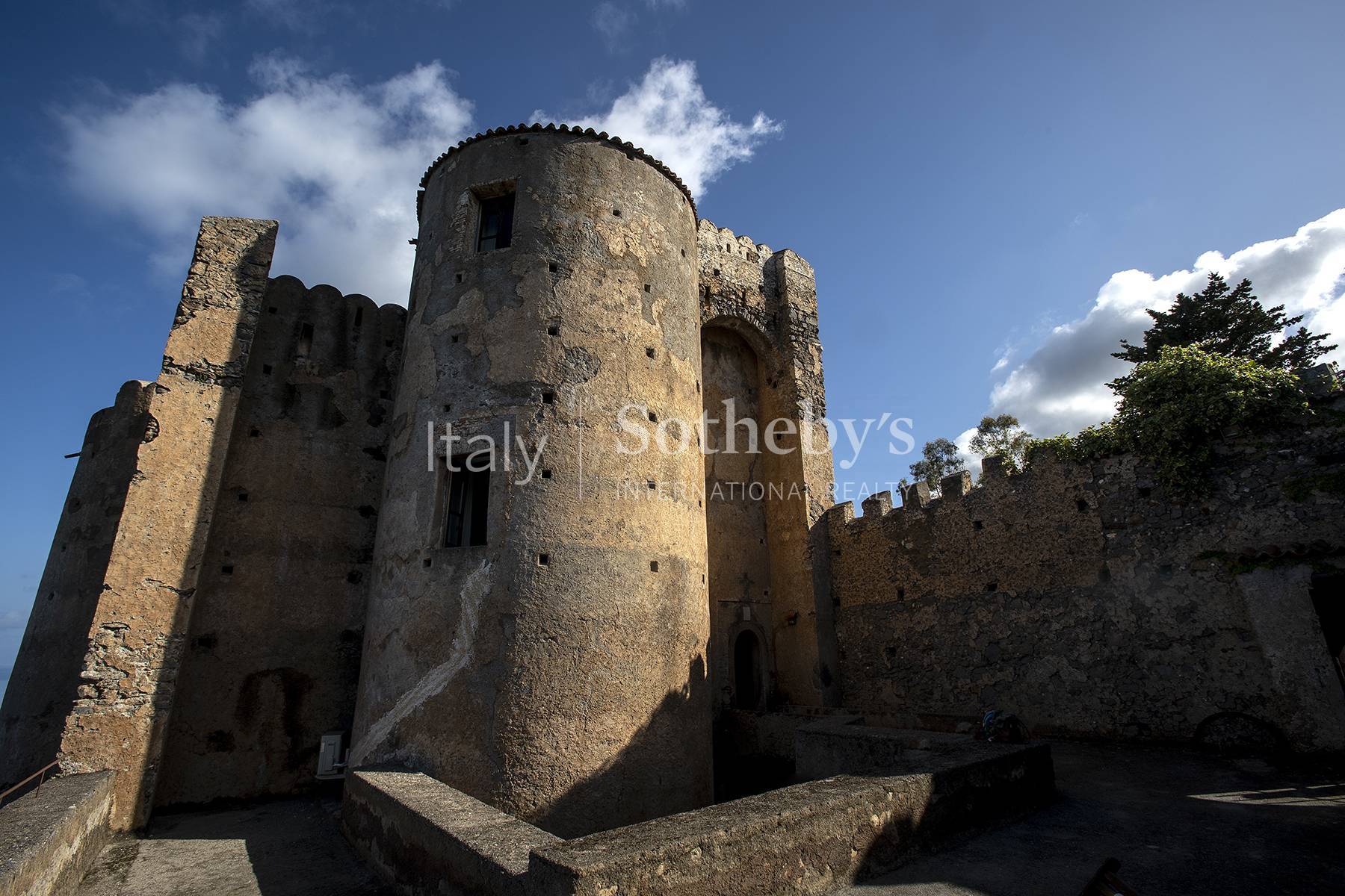  Norman fortress on the sea of Calabria - 物件實景