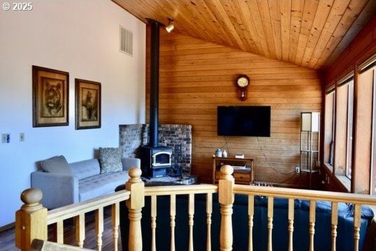 GoldBeach, Oregon, 97444, United States, 3 Bedrooms Bedrooms, ,3 BathroomsBathrooms,Residential,For Sale,2005514