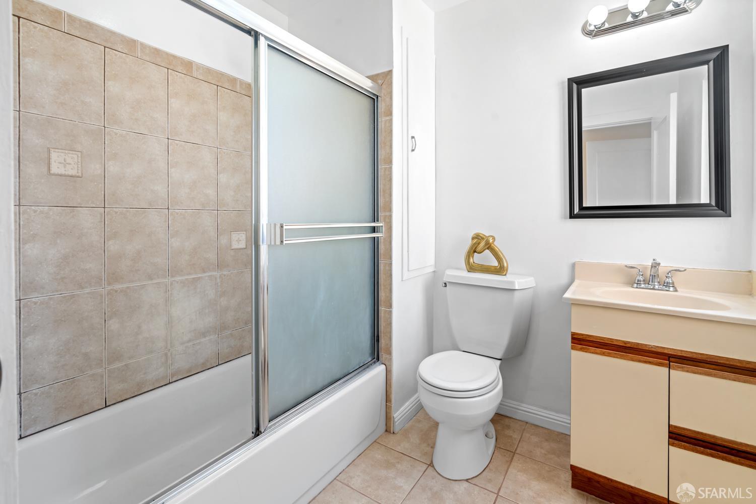 San Francisco, California, 94112, United States, 2 Bedrooms Bedrooms, ,3 BathroomsBathrooms,Residential,For Sale,1933594