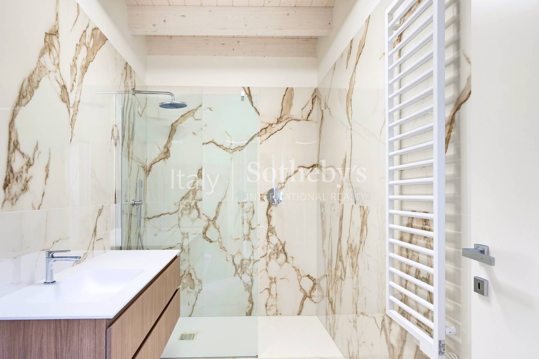  Stunning Penthouse with Pool and Lake Iseo Views - 物件實景
