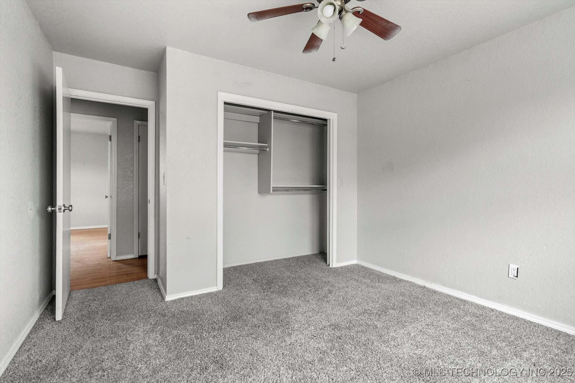 Glenpool, Oklahoma, 74033, United States, ,Residential,For Sale,1998414