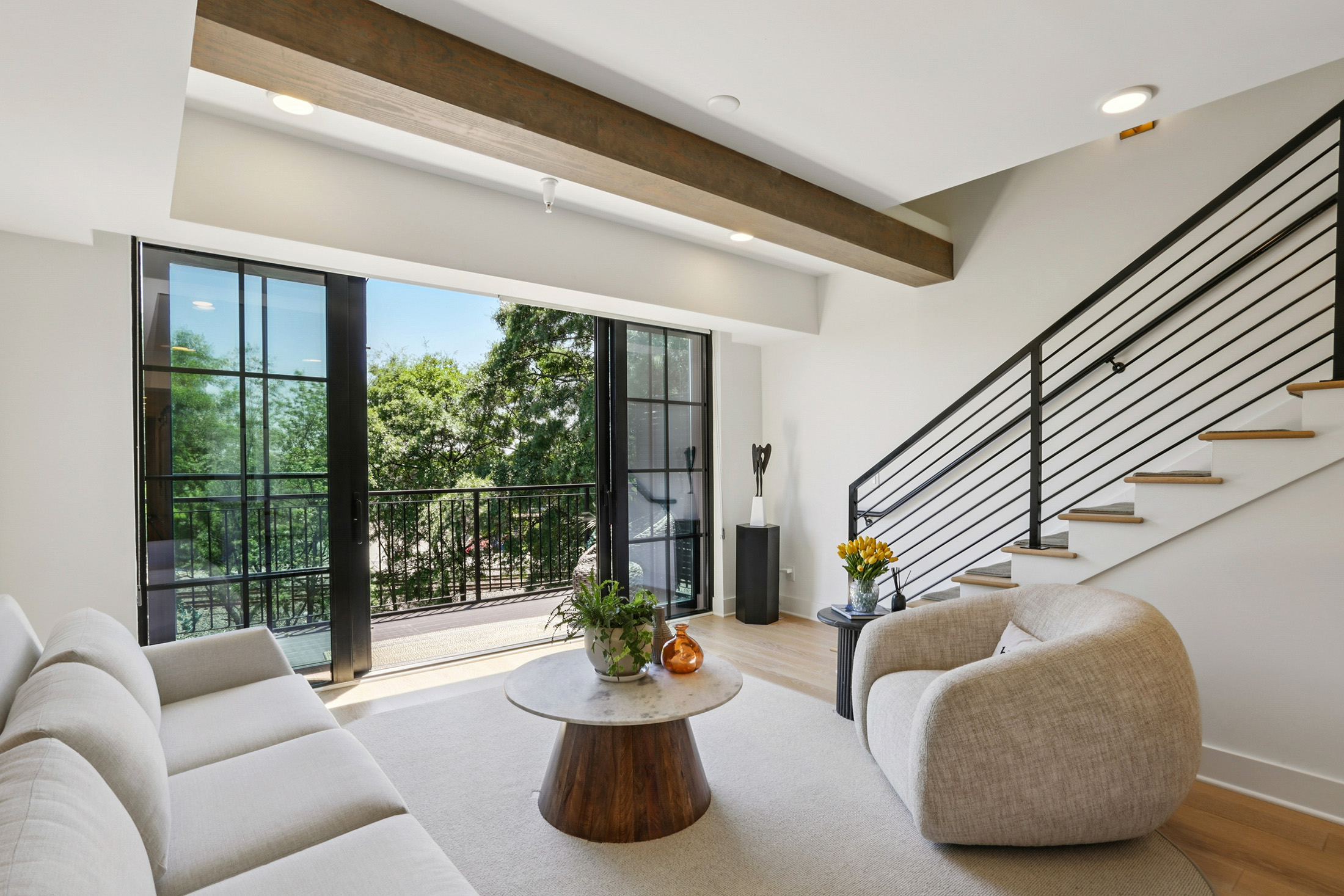  Modern Two-story Loft with Private Rooftop Deck - 物件實景