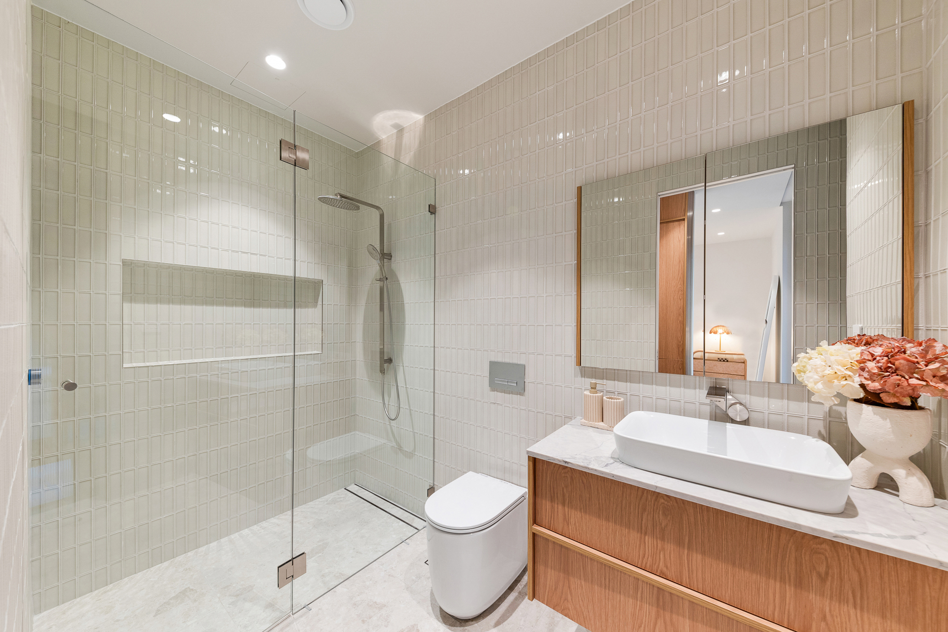  Lifestyle at the forefront in this sleek architectural residence - 物件實景