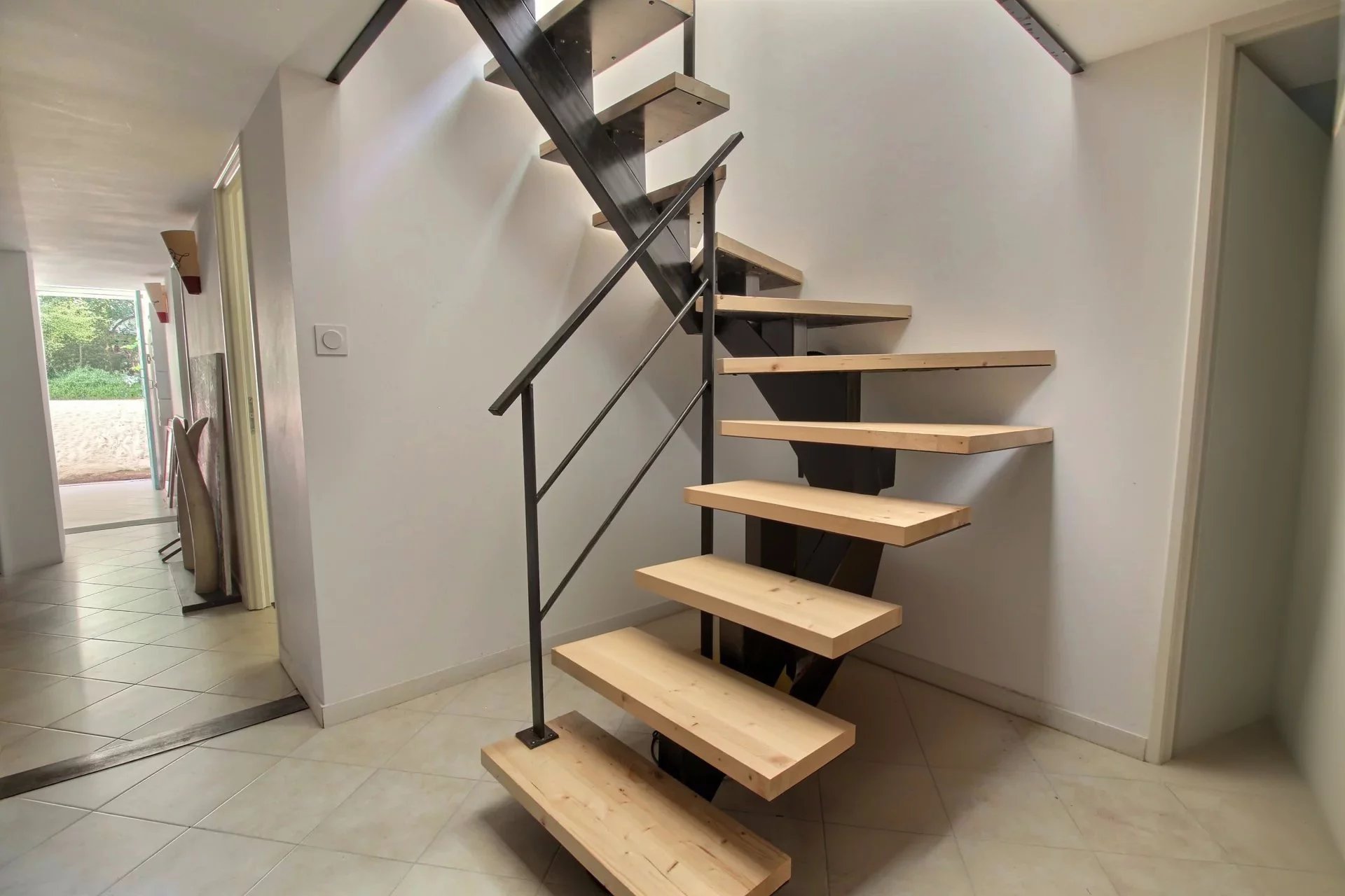 Arcachon, New Aquitaine, 33120, FR, 4 Bedrooms Bedrooms, ,2 BathroomsBathrooms,Residential,For Sale,1995549